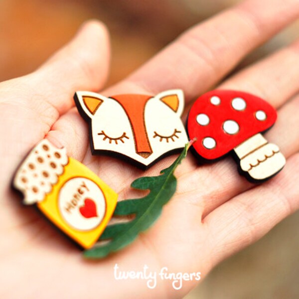 Lovely wooden brooch, set of 3 pieces - laser cut wood