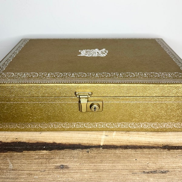 Large Gold Vintage ‘Mele’ Musical Jewellery Box