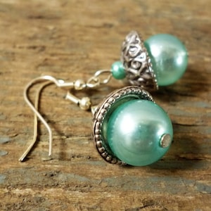 turquoise pearl earrings, aqua pearl earrings, pearl earrings, glass pearl earrings, 30th birthday gift