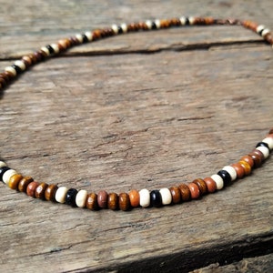 Houten ketting voor mannen, ketting met houten kralen, mannenketting, herensieraden, surferketting