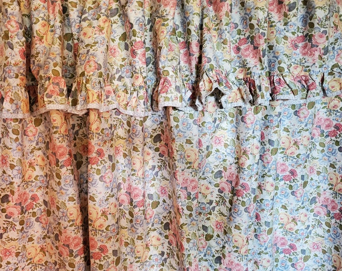 LAURA ASHLEY Shower Curtain With Valance / Vintage QUARTET Pattern