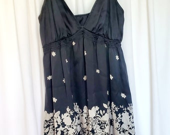 EXPRESS DESIGN STUDIO Lingerie Nightgown Baby Doll / Pure Silk / Size Small / Black & Silver Floral / Chemise Nightie / Vintage