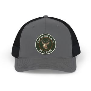 Cappellino snapback con patch di cervo Buck Deer / Cappello da camionista Crowfoot Ridge Est. 2028