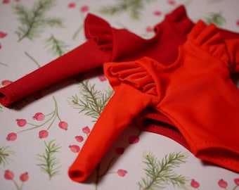 Long sleeve body with ruffle for Blythe dolls.