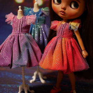 Beautiful tulle dress with glitter for Blythe dolls.