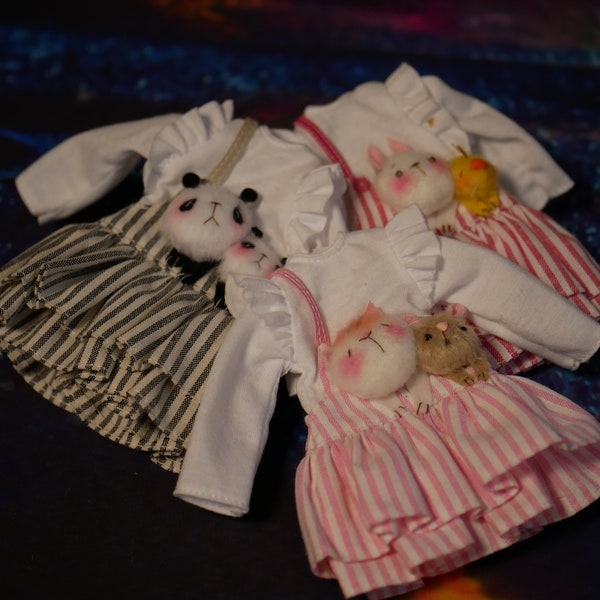 One piece dress with cute animals for Blythe doll.