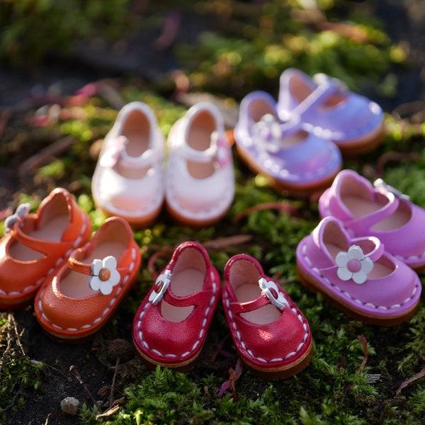 Leather shoes with flowers for Blythe, Holala, Monst doll.