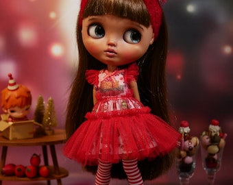 Lindo vestido rojo navideño para muñecas Blythe.