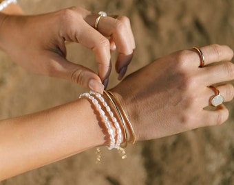 Dainty Pearl Bracelet, Bracelet Gold, Dainty Pearl Jewelry, 14k Gold Filled, Gold Bracelet, White Pearl Bracelet,Beaded Bracelet,Hawaii Gift