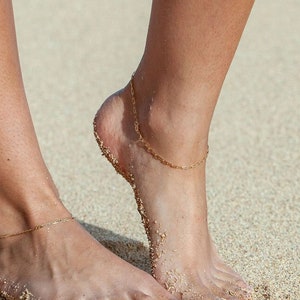 Dainty Paperclip Chain Anklet - Kei