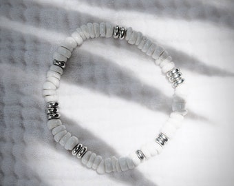 Stretchy Unisex White Puka Shell Bracelet - Ikaika