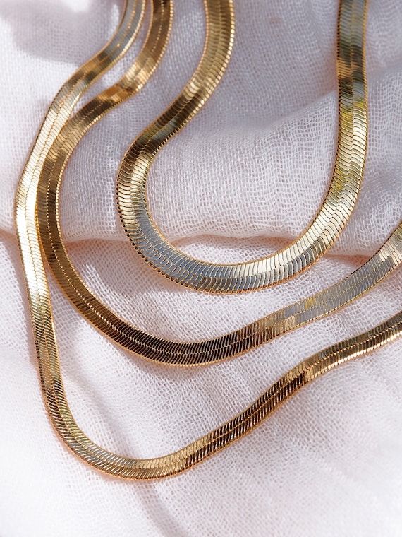 Striking Vintage Native American Navajo 18k Gold Sterling Silver Shark Bracelet Old Striking Vintage Native American Navajo 18k Gold Sterling Silver Shark Bracelet Old
