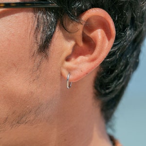 Hypoallergenic Stainless Steel Unisex Men&#39;s Hoop Earring - Makaio