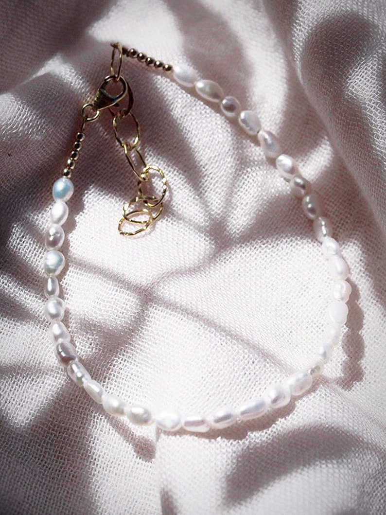 Dainty White Pearl Anklet Maile, Simple Pearl Anklet, White Pearl Anklet, Tiny Pearl Anklet, Hawaii Gift, Hawaii Anklet, Summer Jewelry image 2