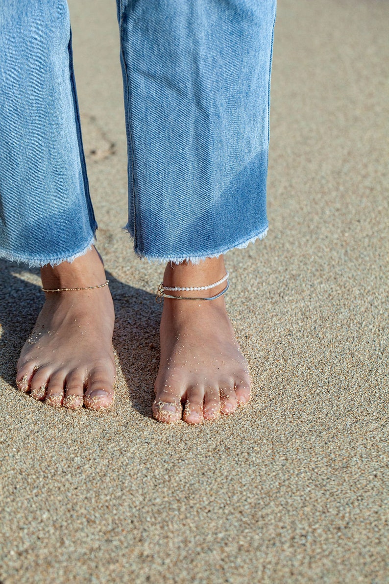 Dainty White Pearl Anklet Maile, Simple Pearl Anklet, White Pearl Anklet, Tiny Pearl Anklet, Hawaii Gift, Hawaii Anklet, Summer Jewelry image 4