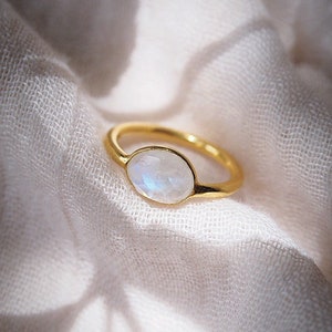 Rose Cut Rainbow Moonstone Ring Hokulani image 6