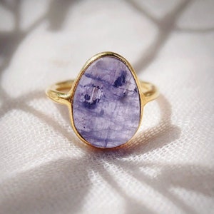 Statement Tanzanite Ring - Kila