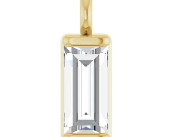 Colgante recto de talla baguette con diamante cultivado en laboratorio de 1/8 ct, oro amarillo de 14 quilates – Colgante con anilla para la fabricación de joyas