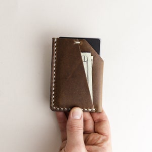 Cartera delgada de cuero para hombres y soporte para tarjeta de crédito / billetera de bolsillo frontal / regalo personalizado personalizado / Horween Leather Natural Chromexcel