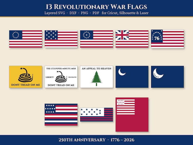 Pu&ograve; includere: Una collezione digitale di 13 bandiere della Guerra d'Indipendenza americana con vari disegni storici, inclusi motivi a strisce, il serpente Gadsden con DONT TREAD ON ME, un pino con AN APPEAL TO HEAVEN e lune crescenti, etichettate 1776-2026.