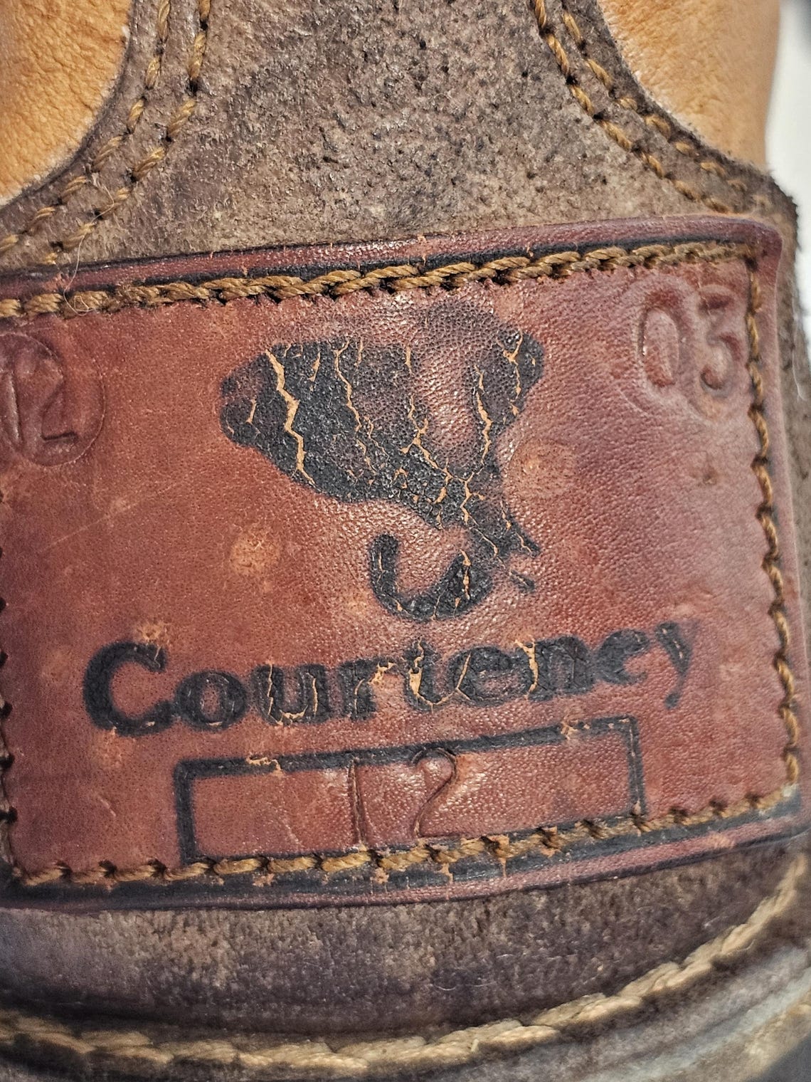 Courteney Boot Co Men's Safari Boots Size UK 12 (Fits Men's US 13) Handmade Leather, foto 3 di 5