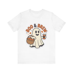 Boo & Brew spook-T-shirt | Spooky But Cute kat pompoen print op de achterkant T-shirt