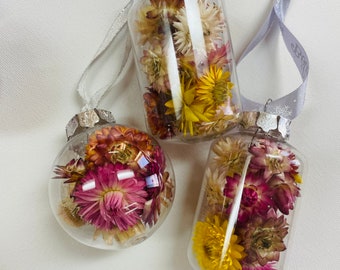 3 Strawflower ornaments, dried flower ornaments, plastic ornaments, lightweight ornaments