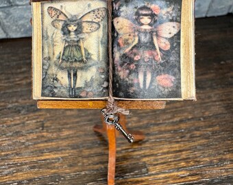 Vintage Fairy Open Book V1 - Dollhouse Miniatures