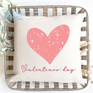 Valentine Decor / Valentines Pillow / Hearts Pillow