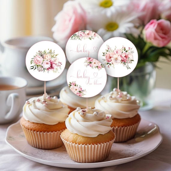 Pink And White Flower Cupcakes