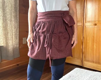 Plaid Cotton Gardening Apron: Harvest Gathering Apron