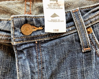 Vintage Levi's Size 15 M, Womens Levi's Jeans, Mid Rise Jeans, Med Wash Jeans