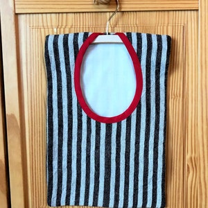 Clothespin Bag, Hanging Clothes Pin Bag, Linen Peg Bag, Vintage Clothespin Bag, Clothespin Storage, Clothes Pin Bag, Clothespin Holder