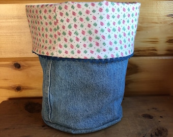 Upcycled Denim Fabric Bin: Vintage Cotton Print Lining