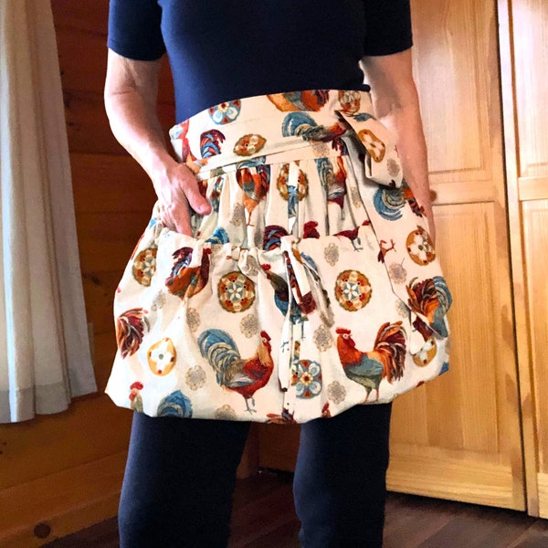 Gardening Apron, Garden Apron, Gathering Apron, Basket Apron, Harvest Apron, Farmhouse Apron, Egg Gathering Apron, Rooster Print Apron