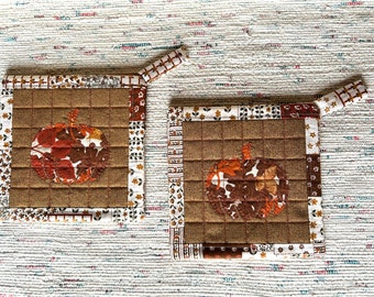 Quilted Pumpkin Pot Holders: Vintage Fabric Hot Pads (Set of 2)