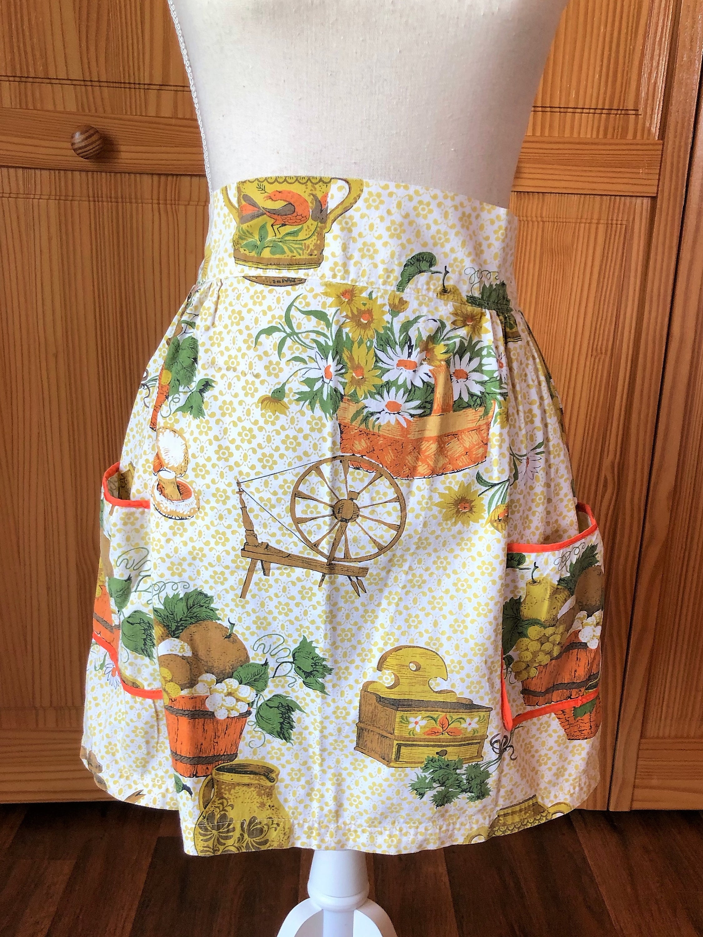 Vintage Kitchen Apron 1960s Print Kitchen Apron 1960s Apron Etsy