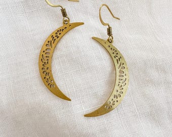 Simple moon earrings, Sturdy Brass