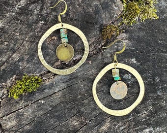 Stylish Hammered hoop earrings with African turquoise