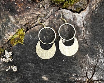 RUSTIC HOOP| Sturdy Brass, simple rustic boho design