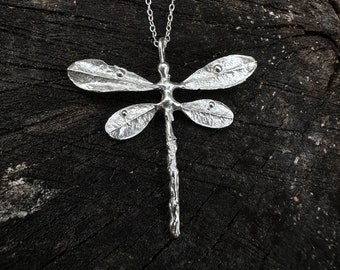 Dragonfly Necklace Adjustable to 16", 18", or 20" //