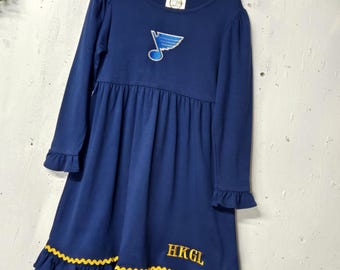 Geïnspireerd door de St. Louis Blues hockeyjurk, lange mouwen marineblauwe peuterjurk
