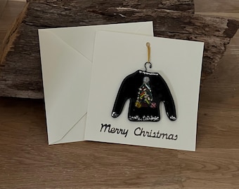 Tarjeta navideña con jersey festivo de vidrio fusionado, recuerdo desmontable hecho a mano.