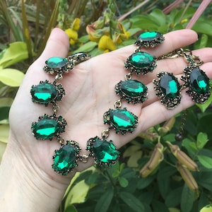 Emerald green bridal necklace, green jewelry set, statement necklace, emerald bridal, green crystal vintage necklace set, birthstone jewelry