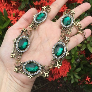Emerald necklace, vintage wedding, birthstone jewelry, green necklace, vintage brass jewelry, Victorian jewelry, emerald green oval jewelry