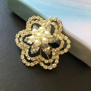 SALE - Wedding brooch, pearl brooch, rhinestone brooch, bridal jewelry, bridesmaids gift, brooch pin, romantic brooch, vintage brooch