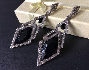 Black drop crystal earrings, black earrings, rhinestone earrings, silver earrings, dangly earrings, gothic earrings, bridal black earrings