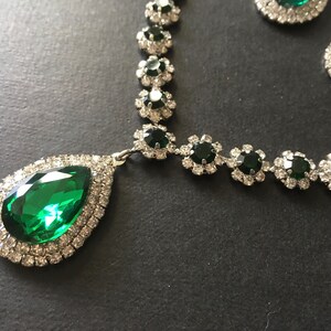 SALE - Emerald necklace set, crystal teardrop necklace, birthday gift, prom jewelry set, birthstone jewellery, thanksgiving gift image 5