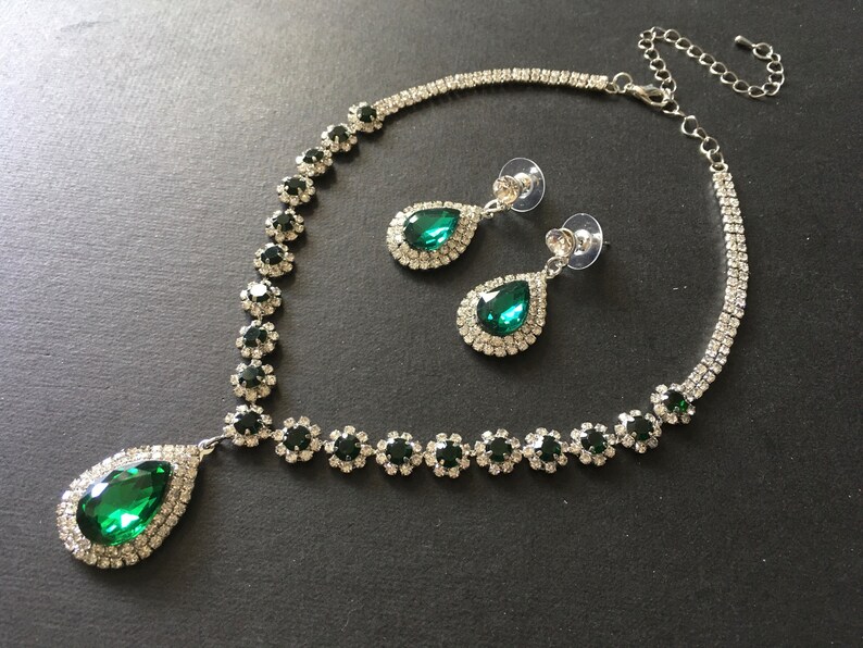 SALE - Emerald necklace set, crystal teardrop necklace, birthday gift, prom jewelry set, birthstone jewellery, thanksgiving gift image 2