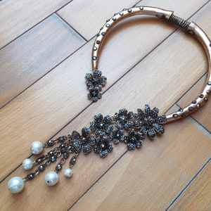 Black necklace, black wedding necklace, black crystal necklace, anniversary gift, black wedding jewellery, gothic necklace, pearl necklace